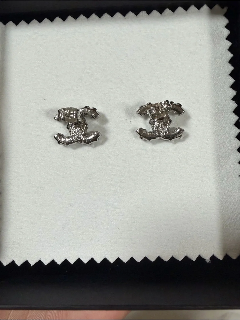Beautiful earrings - CC
